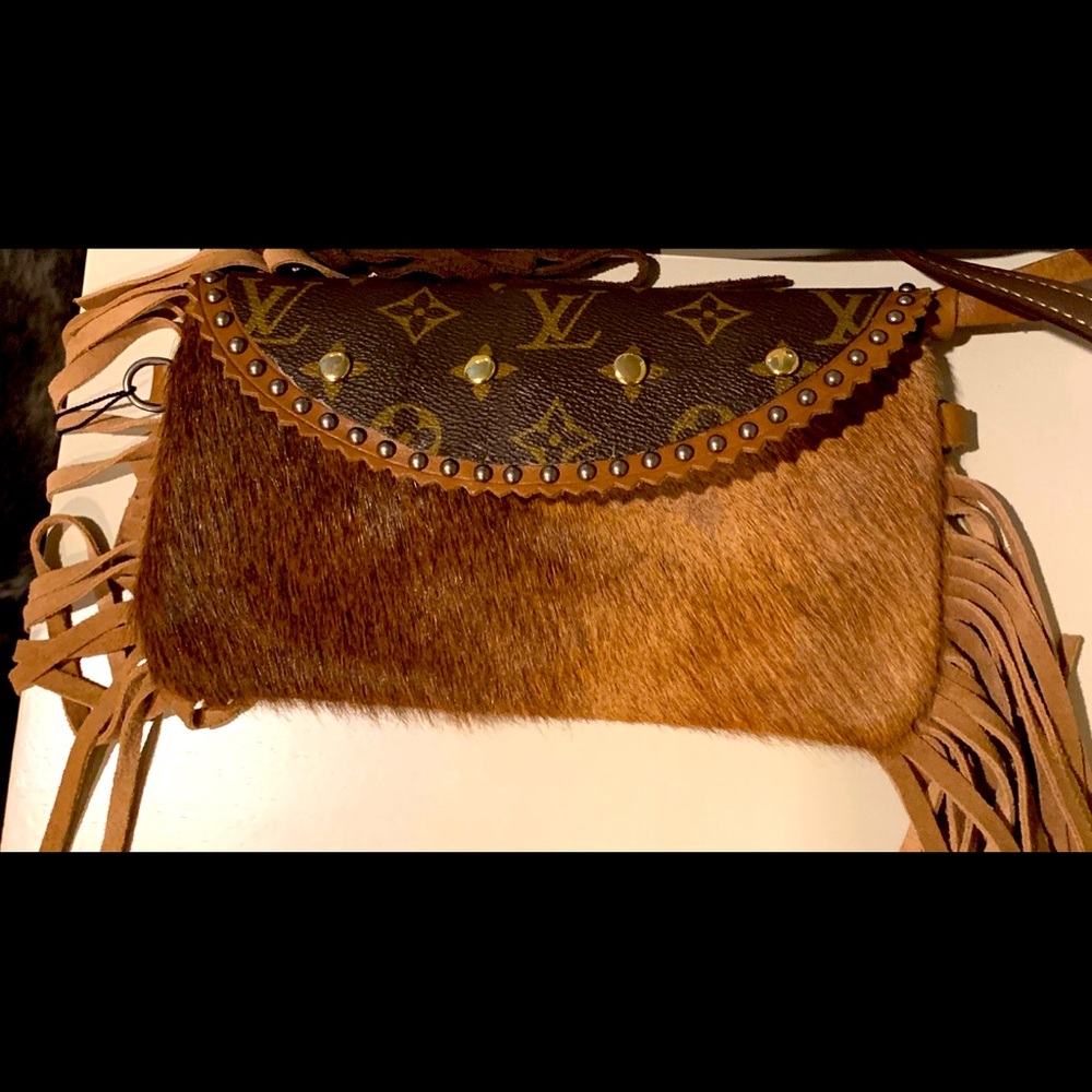 Made with authentic material from a keepall 50.